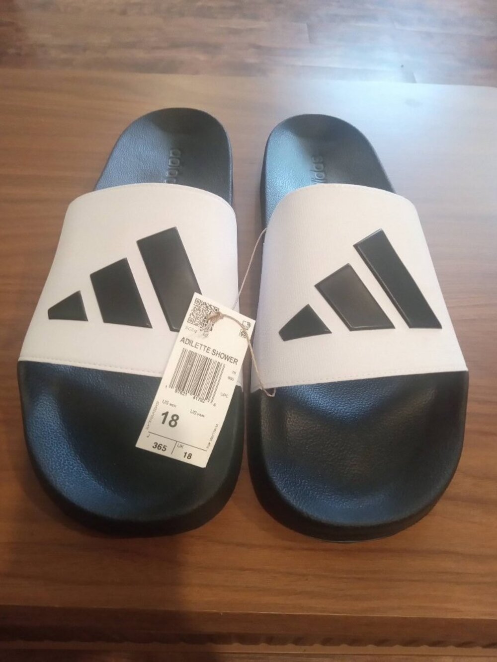 Adidas Mens Adilette Shower Size 18 BLK/WHT Athletic Cloudfoam Slide New Size 18